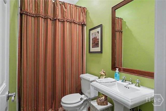 5 Waterford Lane, Savannah, GA 31411
