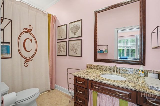 5 Waterford Lane, Savannah, GA 31411