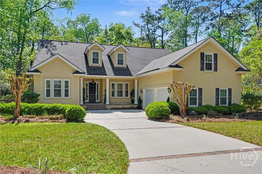 Image 1 of property listing at 5 Waterford Lane, Savannah, GA 31411
