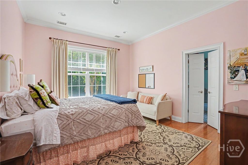 Image 22 of property listing at 5 Waterford Lane, Savannah, GA 31411