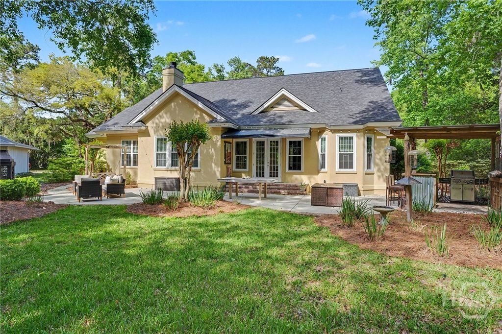 Image 31 of property listing at 5 Waterford Lane, Savannah, GA 31411