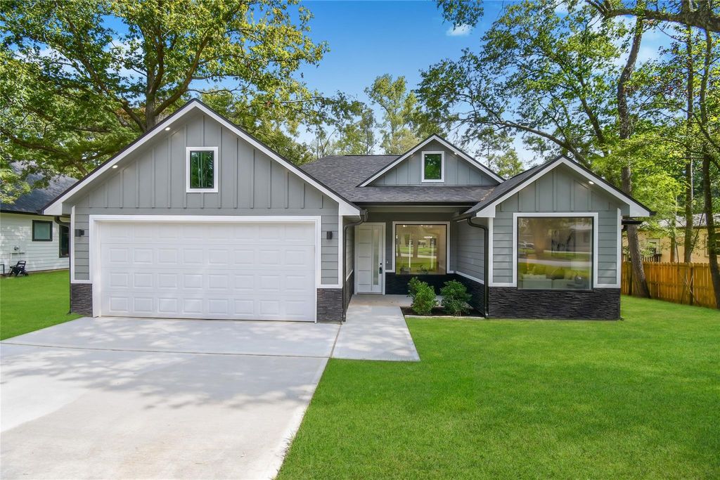 3575 Roy Bean Road, Willis, TX 77378
