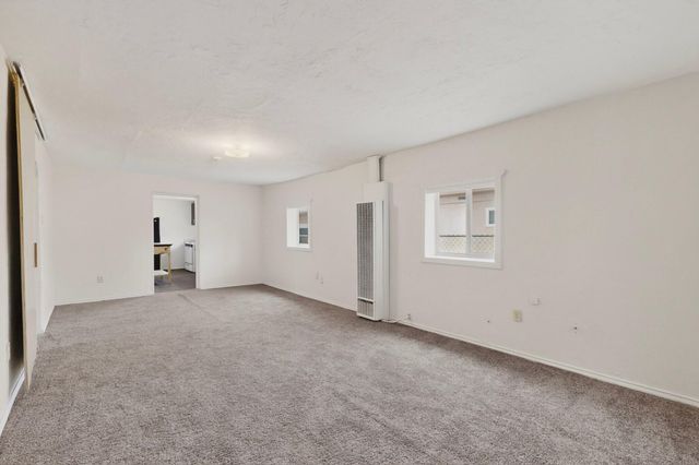 2426 Dora Avenue NW, Albuquerque, NM 87104