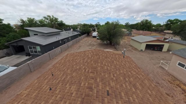 2426 Dora Avenue NW, Albuquerque, NM 87104