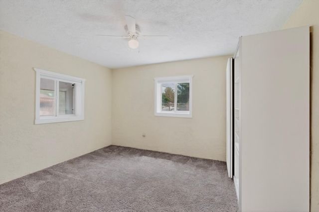 2426 Dora Avenue NW, Albuquerque, NM 87104