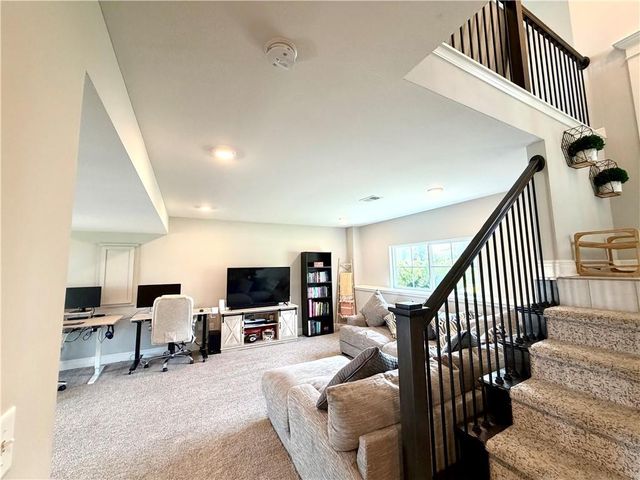 701 SE Juniper Drive, Blue Springs, MO 64014