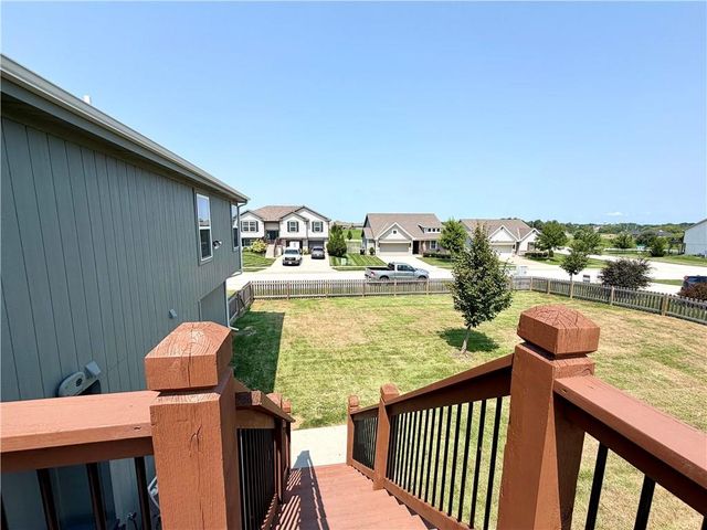 701 SE Juniper Drive, Blue Springs, MO 64014