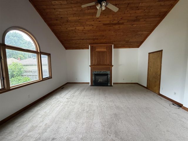 29671 Macintyre Street, Livonia, MI 48150