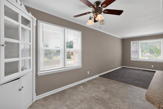 636 S Ashburton Road, Columbus, OH 43213
