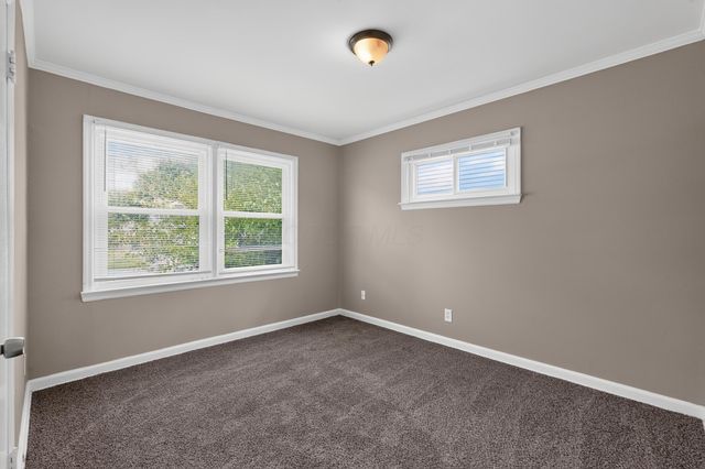 636 S Ashburton Road, Columbus, OH 43213