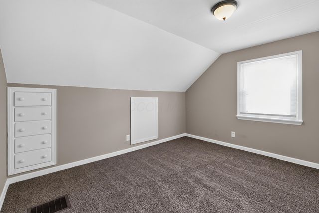 636 S Ashburton Road, Columbus, OH 43213