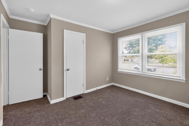 636 S Ashburton Road, Columbus, OH 43213