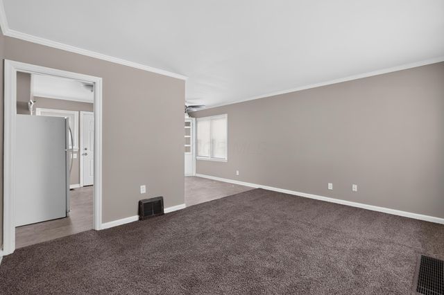 636 S Ashburton Road, Columbus, OH 43213