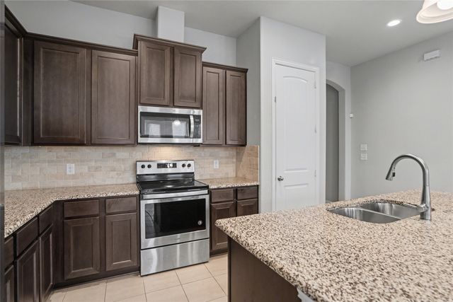 321 Lexington Avenue, Melissa, TX 75454