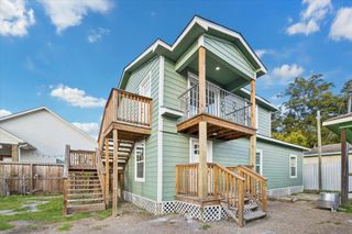 711 E 32nd Street B, Houston, TX 77022