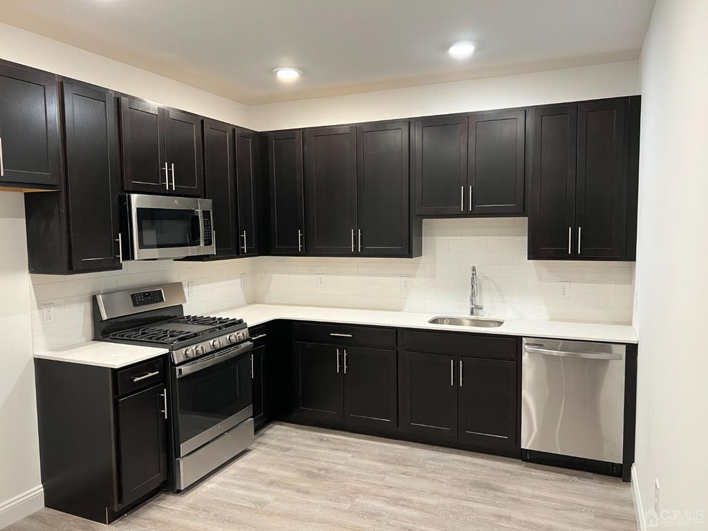 37 Main Street 7, South River, NJ 08882