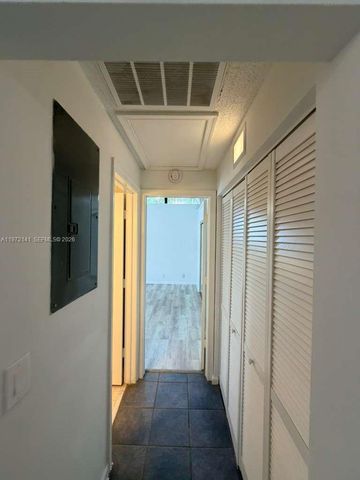 1350 Periwinkle Pl, Wellington, FL 33414