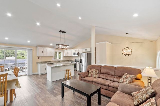 30 2nd St, Worcester, MA 01605