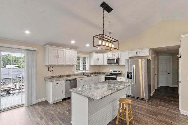 30 2nd St, Worcester, MA 01605