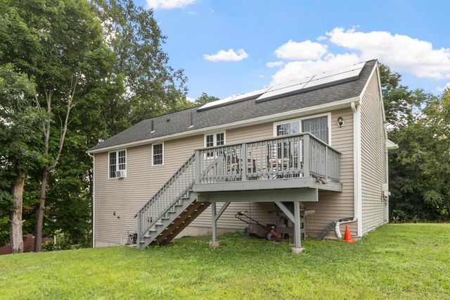 30 2nd St, Worcester, MA 01605