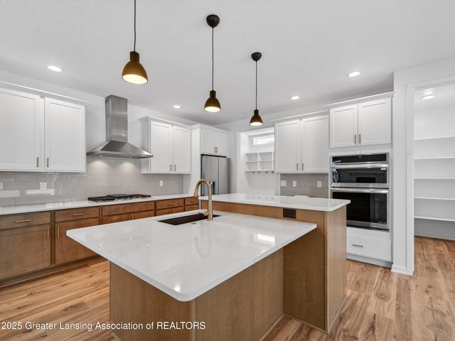 4270 Calipso Court, Dewitt, MI 48820