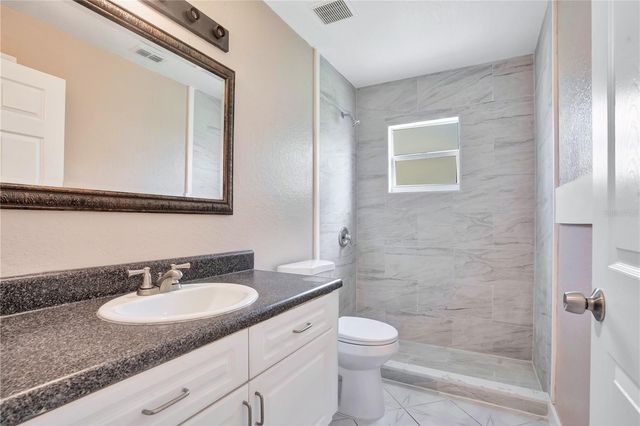 667 JESSANDA CIR, Lakeland, FL 33813