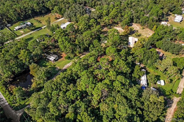 8181 W Tracy Court, Homosassa, FL 34448