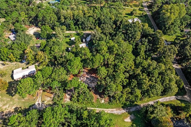 8181 W Tracy Court, Homosassa, FL 34448