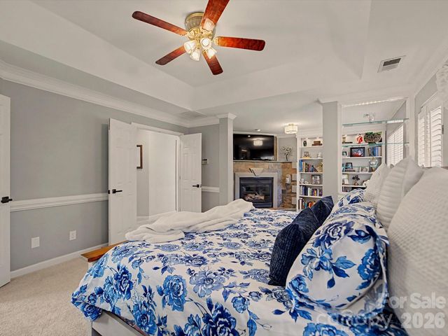 16214 Hollingbourne Road, Huntersville, NC 28078