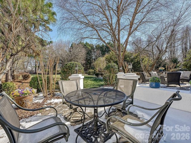 16214 Hollingbourne Road, Huntersville, NC 28078