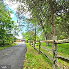 15125 BRADDOCK RD #MAIN HOUSE, Centreville, VA 20120