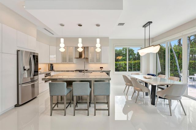 124 Golf Village Boulevard, Jupiter, FL 33458