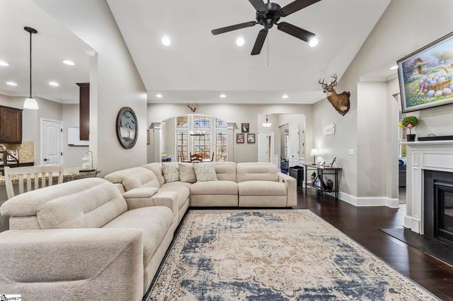 10 Vineyard Way, Williamston, SC 29697