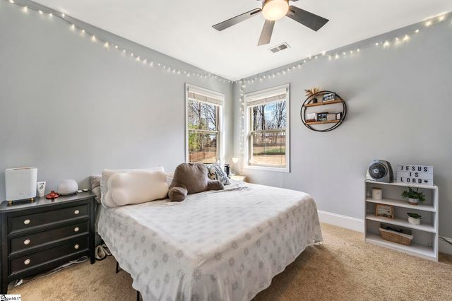 10 Vineyard Way, Williamston, SC 29697