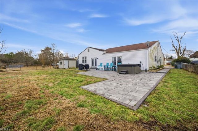 102 Diggs DR, Hampton, VA 23666