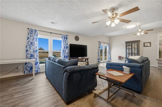 102 Diggs DR, Hampton, VA 23666