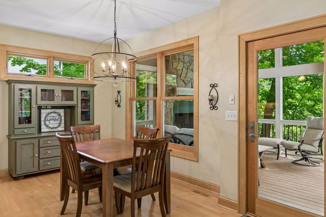 2866 Timberview Trail, Chaska, MN 55318