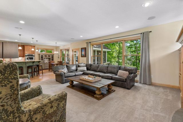 2866 Timberview Trail, Chaska, MN 55318