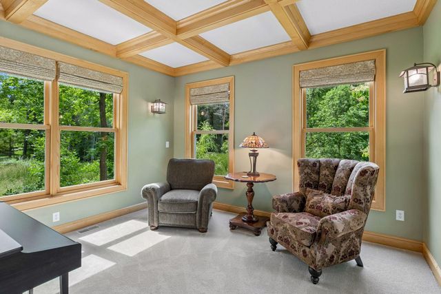 2866 Timberview Trail, Chaska, MN 55318