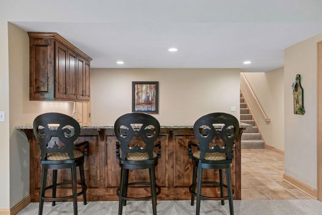 2866 Timberview Trail, Chaska, MN 55318