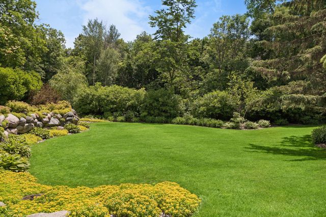 2866 Timberview Trail, Chaska, MN 55318