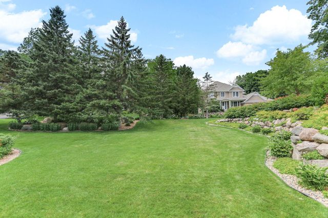 2866 Timberview Trail, Chaska, MN 55318