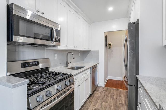 2 Sadore Lane 7W, Yonkers, NY 10710