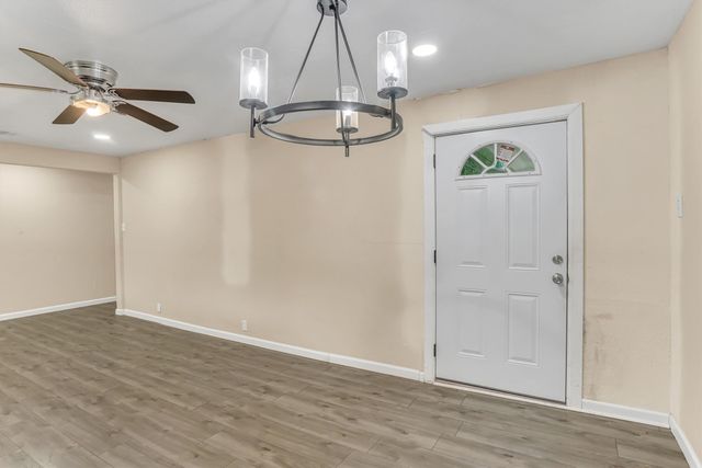 2108 SKYLARK Drive, Arlington, TX 76010