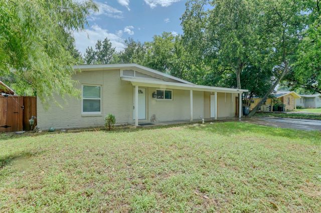 2108 SKYLARK Drive, Arlington, TX 76010