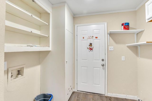 2108 SKYLARK Drive, Arlington, TX 76010