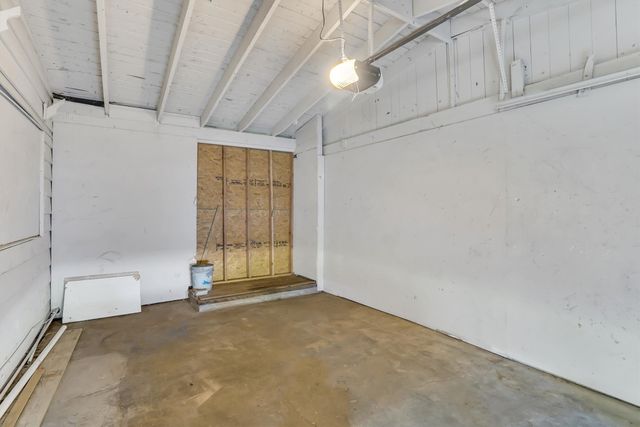 2108 SKYLARK Drive, Arlington, TX 76010