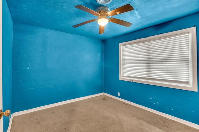2108 SKYLARK Drive, Arlington, TX 76010