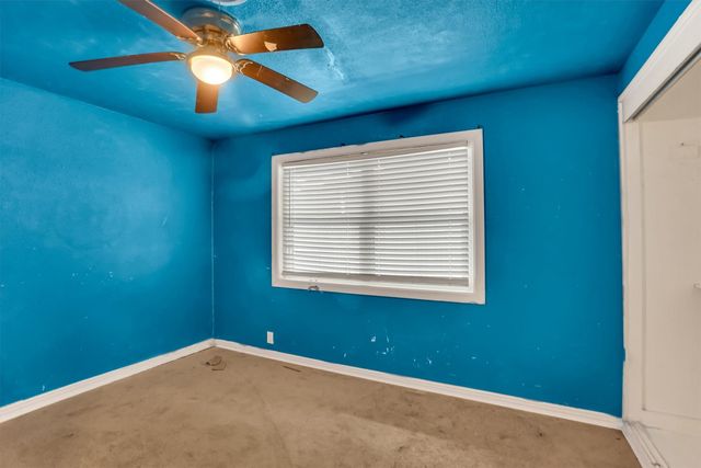 2108 SKYLARK Drive, Arlington, TX 76010