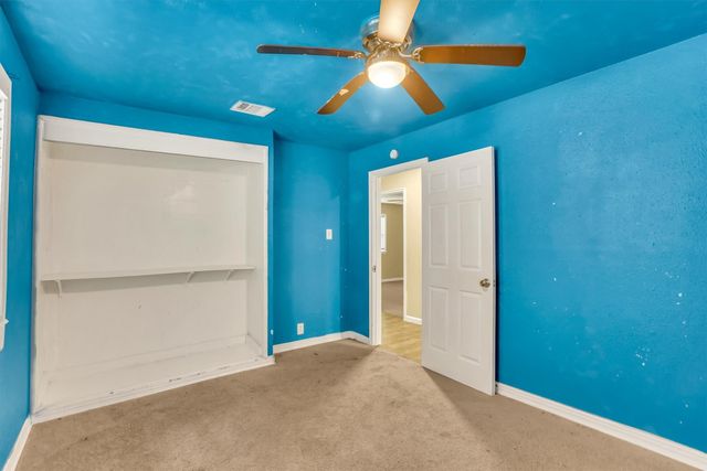 2108 SKYLARK Drive, Arlington, TX 76010
